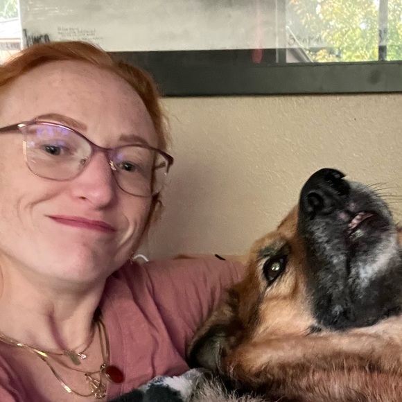 Meet your Posher, Janine - Picture 4 of 6